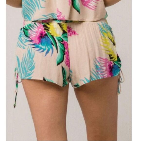 Rip Curl Ophelia Beach Shorts/Swimsuit Cover Up - Picture 6 of 10